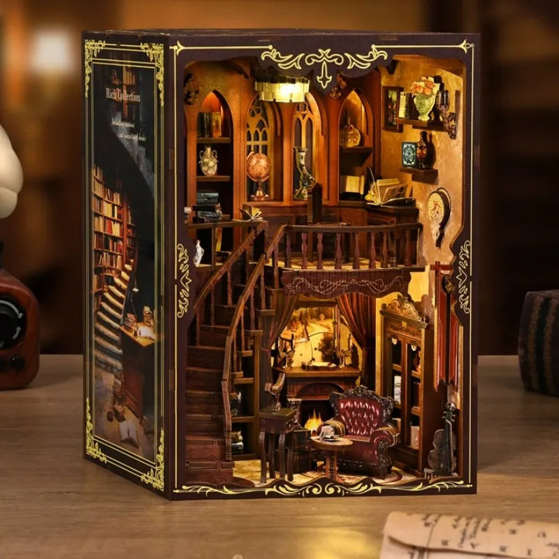 Book Nook – La Bibliothèque des Rimes Anciennes
