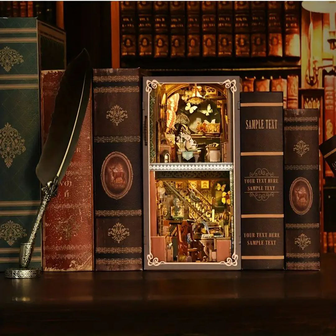 Book Nook – La Salle de Collection des Papillons — vue 3
