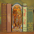 Book Nook – La Tour de l'Horloge Astronomique — vue 4