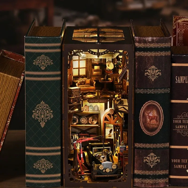 Book Nook – L'Atelier de l'Artisan Mécanicien — vue 5