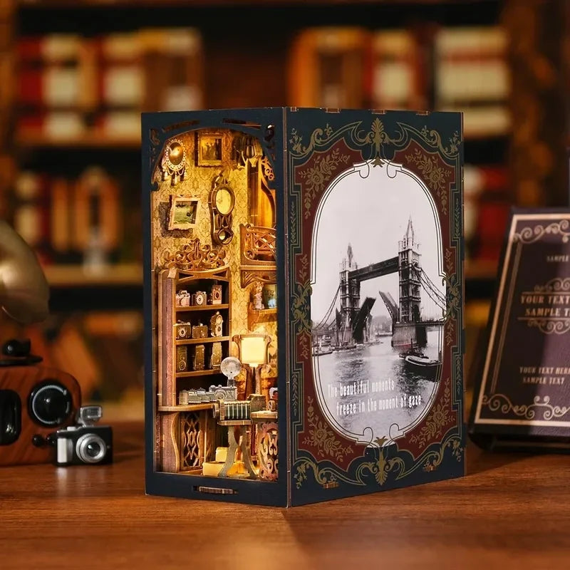 Book Nook – Film Darkroom — vue 3
