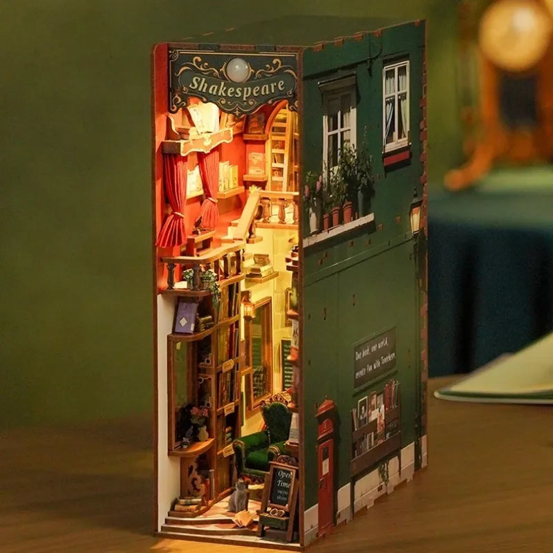 Book Nook – La Librairie de la Rive Gauche — vue 5