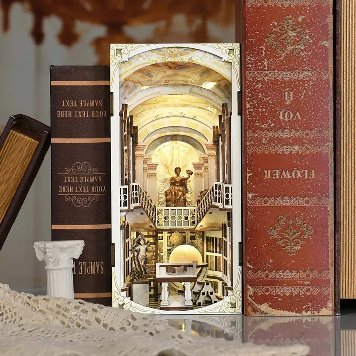 Book Nook – La Bibliothèque des Dieux — vue 3