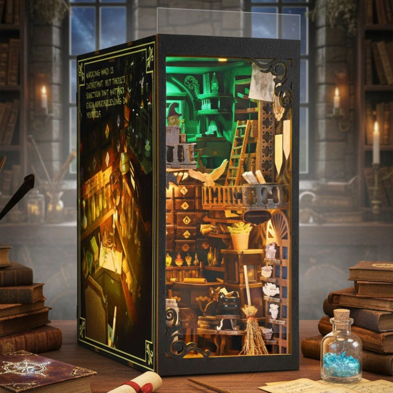 Book Nook – La Maison Magique du Maître — vue 1