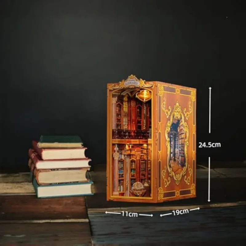 Book Nook – La Bibliothèque du Monastère — vue 8
