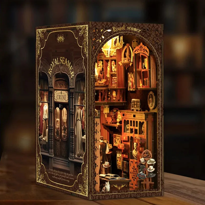 Book Nook – Le Couturier Royal — vue 1