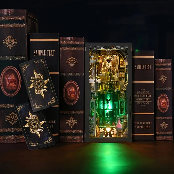Book Nook – La Société de Divination par le Tarot — vue 3