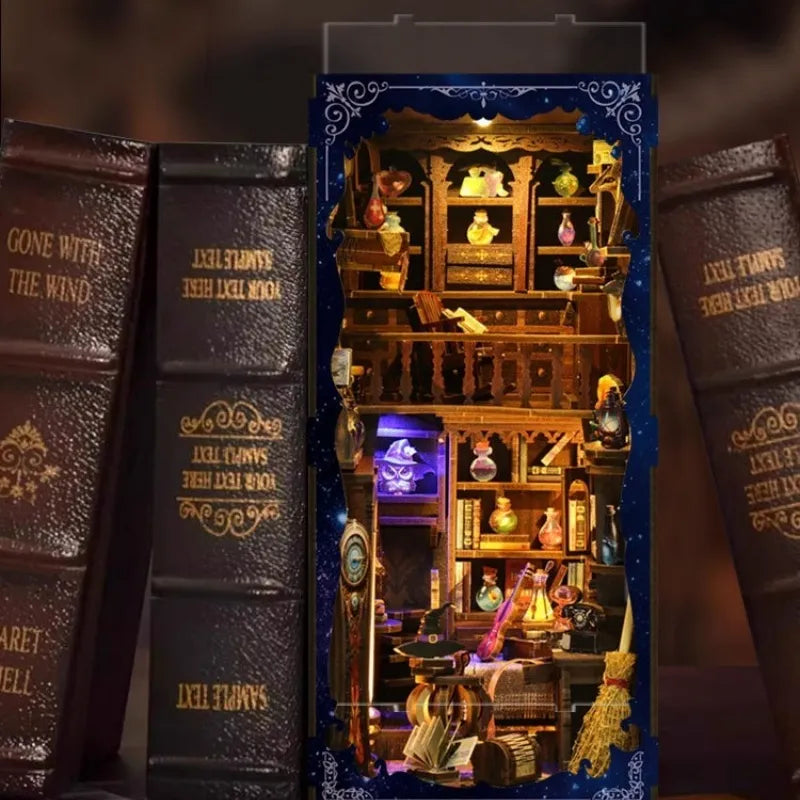 Book Nook – Le Bureau Magique — vue 3