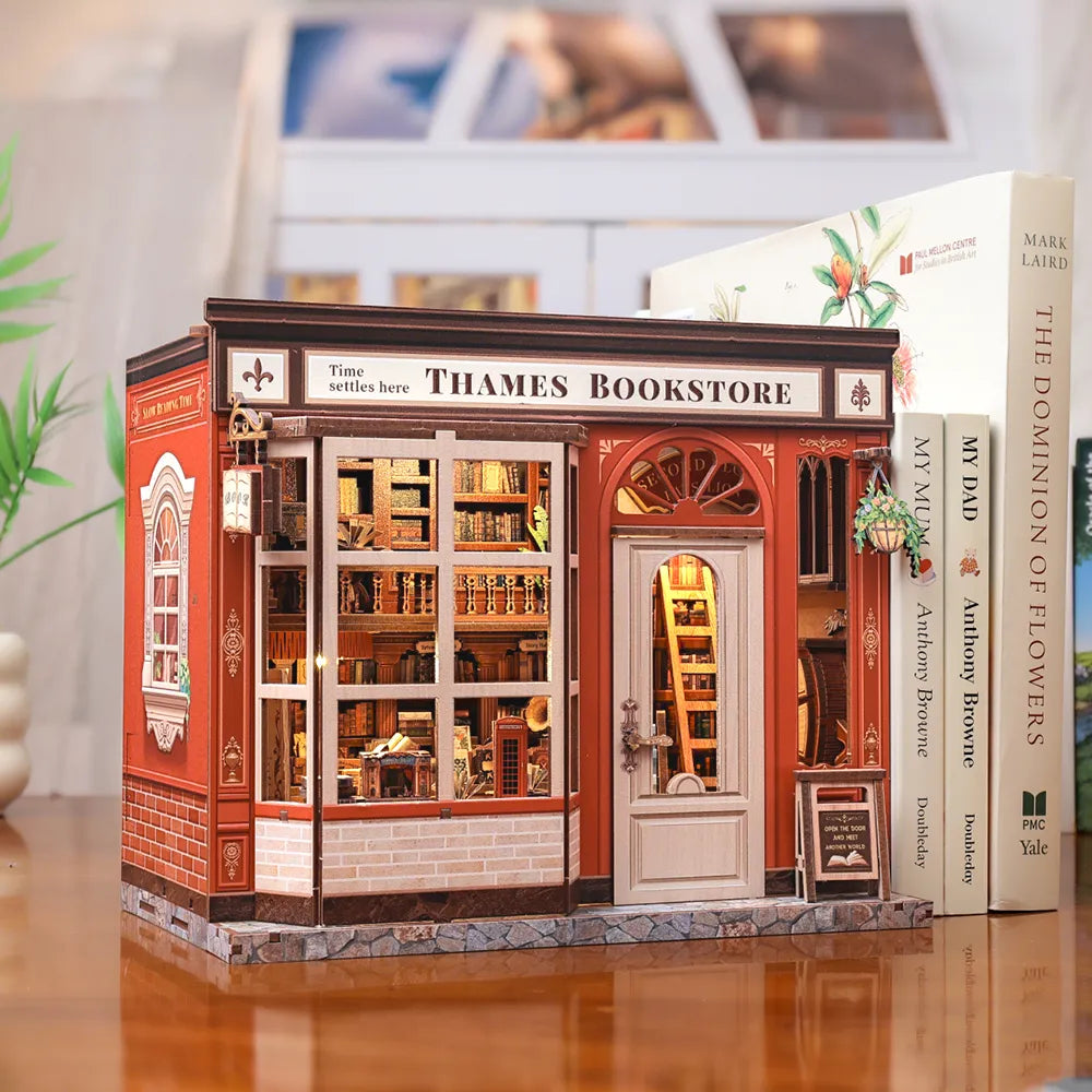 Maison Miniature – La Librairie de la Tamise — vue 5